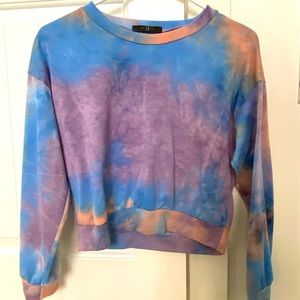 the-dye long sleeve crop top
